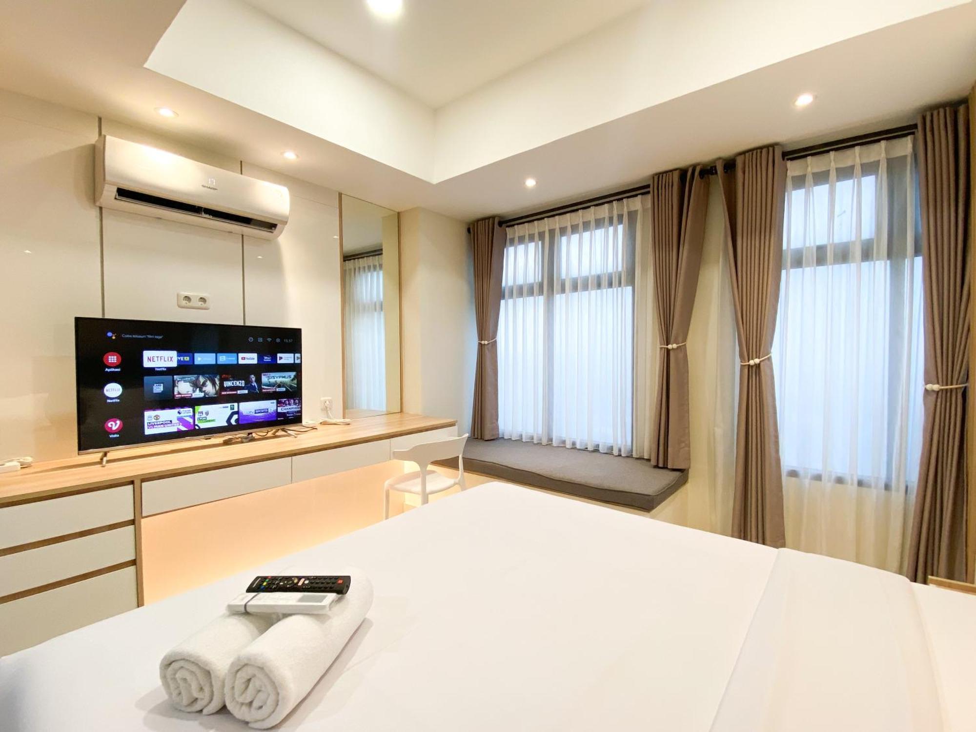 Comfort Living Studio Pollux Chadstone Apartment By Travelio Cikarang Esterno foto